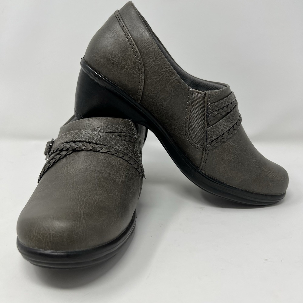Easy Street Women's Comfort Heeled Clog Slip-On Shoes, Size 6.5W